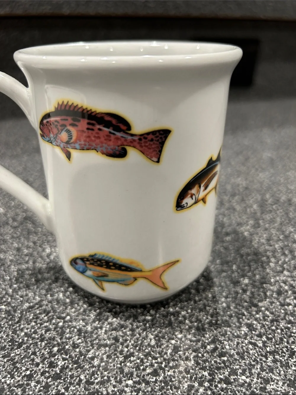 White Fish-Pattern Ceramic Plate and Cup Set - by Corona